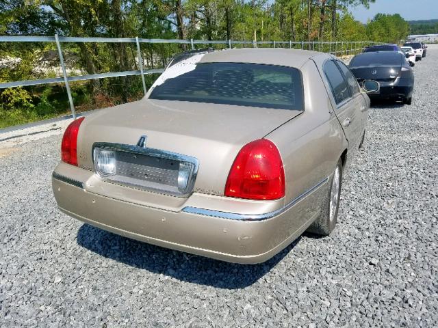 Photo 3 VIN: 2LNBL8CV6BX756261 - LINCOLN TOWN CAR S 