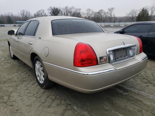 Photo 2 VIN: 2LNBL8CV6BX757782 - LINCOLN TOWN CAR S 