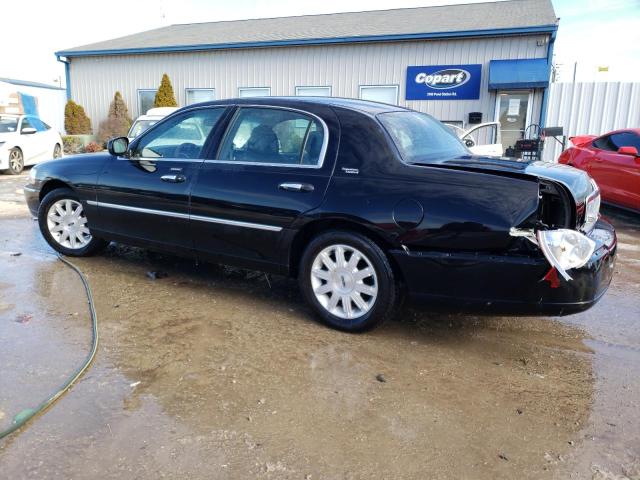 Photo 1 VIN: 2LNBL8CV7AX628030 - LINCOLN TOWNCAR 