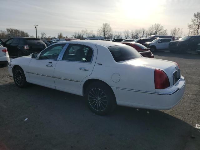 Photo 1 VIN: 2LNBL8CV7AX750404 - LINCOLN TOWN CAR S 