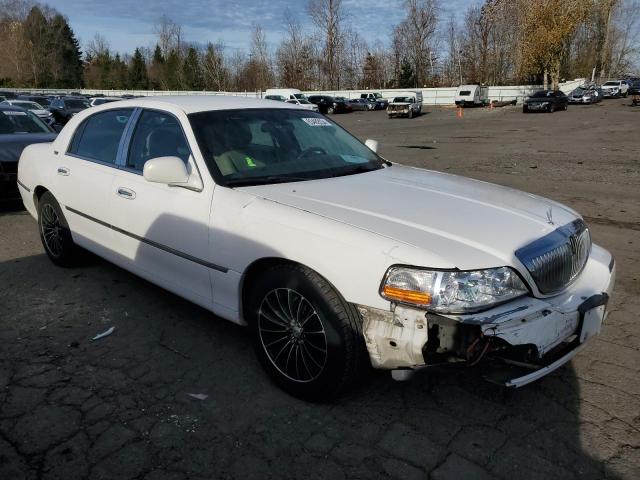 Photo 3 VIN: 2LNBL8CV7AX750404 - LINCOLN TOWN CAR S 