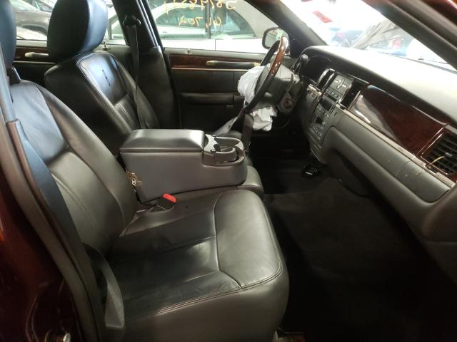 Photo 4 VIN: 2LNBL8CV7BX750842 - LINCOLN TOWN CAR S 