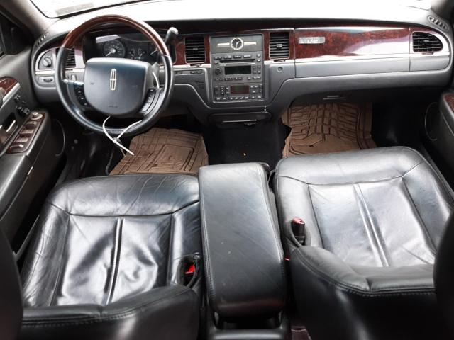 Photo 7 VIN: 2LNBL8CV7BX753305 - LINCOLN TOWN CAR 