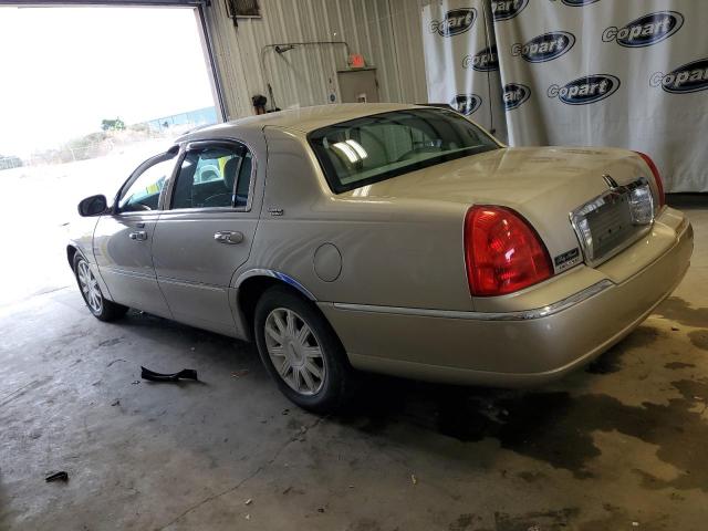 Photo 1 VIN: 2LNBL8CV8AX631616 - LINCOLN TOWN CAR S 