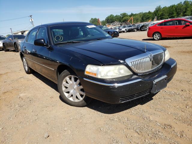 Photo 0 VIN: 2LNBL8CV8BX751482 - LINCOLN TOWN CAR S 