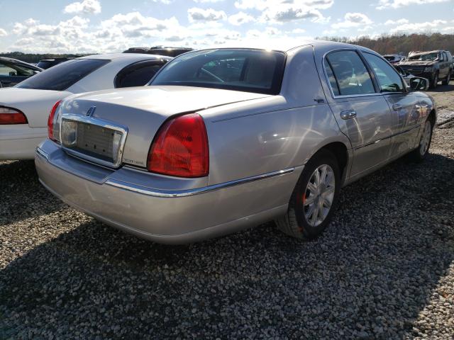 Photo 3 VIN: 2LNBL8CV8BX751904 - LINCOLN TOWN CAR S 