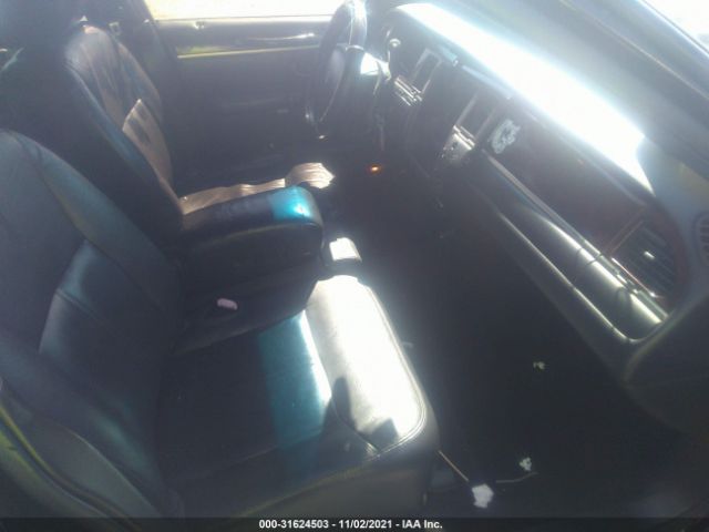 Photo 4 VIN: 2LNBL8CV8BX753359 - LINCOLN TOWN CAR 