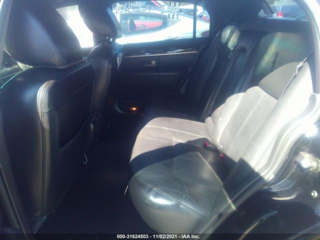 Photo 7 VIN: 2LNBL8CV8BX753359 - LINCOLN TOWN CAR 