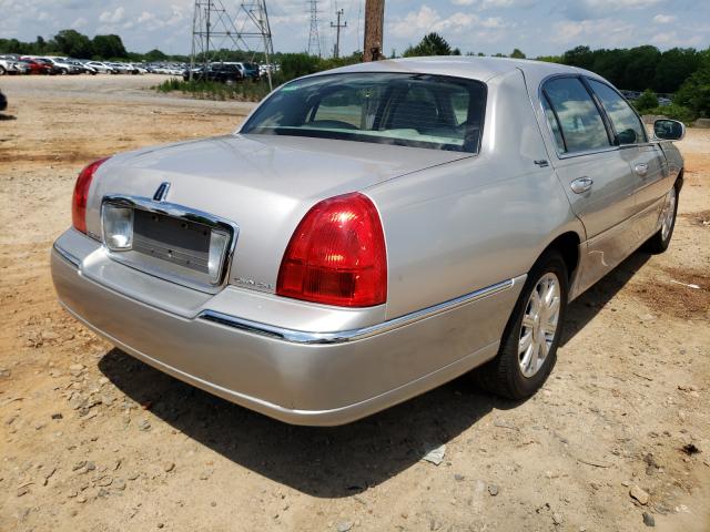 Photo 3 VIN: 2LNBL8CV8BX754768 - LINCOLN TOWN CAR S 