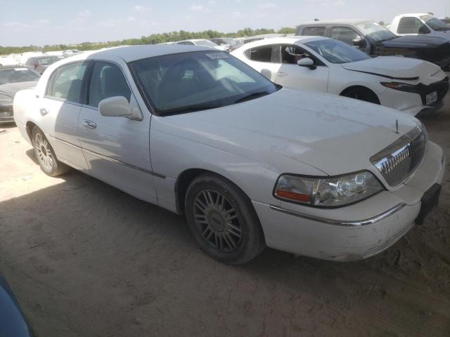 Photo 3 VIN: 2LNBL8CV8BX758609 - LINCOLN TOWN CAR S 