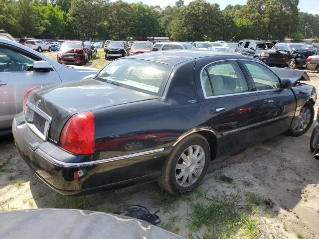 Photo 2 VIN: 2LNBL8CV9AX607180 - LINCOLN TOWN CAR S 