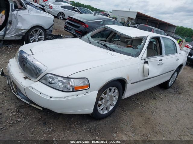 Photo 1 VIN: 2LNBL8CV9AX622231 - LINCOLN TOWN CAR 