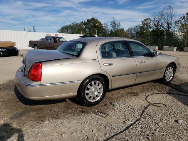 Photo 2 VIN: 2LNBL8CV9AX624545 - LINCOLN TOWN CAR S 