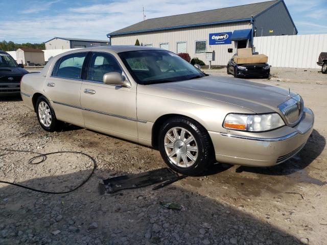 Photo 3 VIN: 2LNBL8CV9AX624545 - LINCOLN TOWN CAR S 