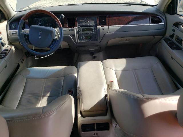 Photo 7 VIN: 2LNBL8CV9AX624545 - LINCOLN TOWN CAR S 