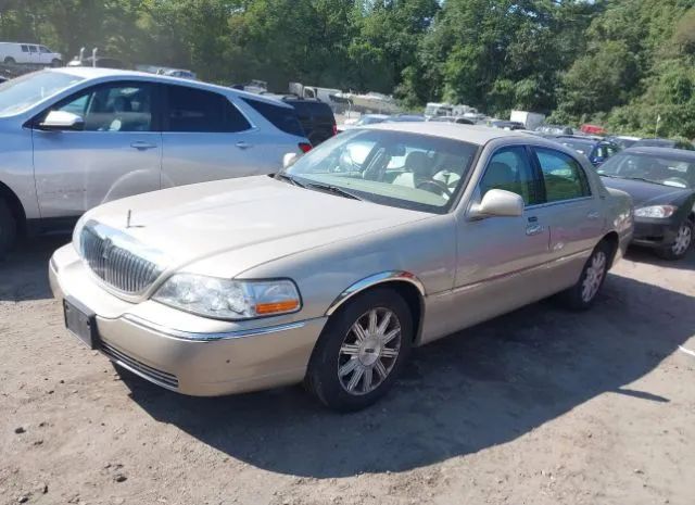 Photo 1 VIN: 2LNBL8CV9AX631589 - LINCOLN TOWN CAR 