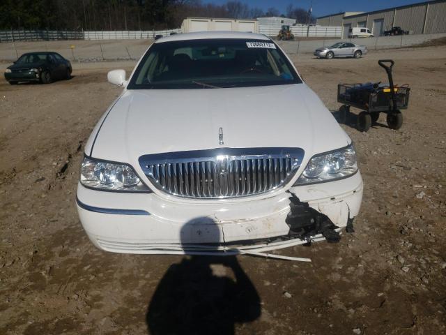 Photo 4 VIN: 2LNBL8CV9AX752140 - LINCOLN TOWN CAR S 