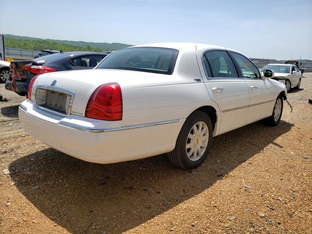 Photo 3 VIN: 2LNBL8CV9BX757355 - LINCOLN TOWN CAR S 