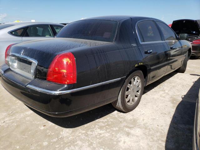 Photo 3 VIN: 2LNBL8CV9BX762376 - LINCOLN TOWN CAR S 