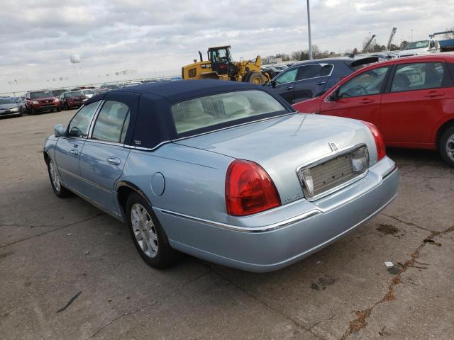 Photo 2 VIN: 2LNBL8CVXAX620651 - LINCOLN TOWN CAR S 