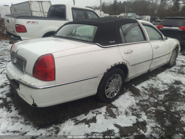 Photo 3 VIN: 2LNBL8CVXAX620844 - LINCOLN TOWN CAR 