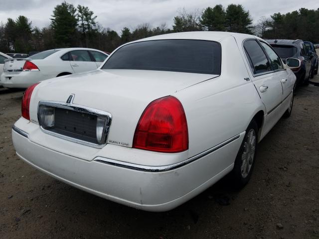 Photo 3 VIN: 2LNBL8CVXBX760586 - LINCOLN TOWN CAR S 