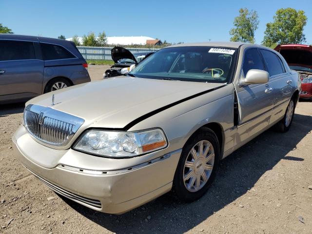 Photo 1 VIN: 2LNBL8CVXBX762645 - LINCOLN TOWN CAR S 