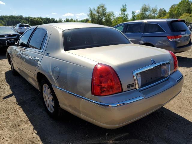 Photo 2 VIN: 2LNBL8CVXBX762645 - LINCOLN TOWN CAR S 