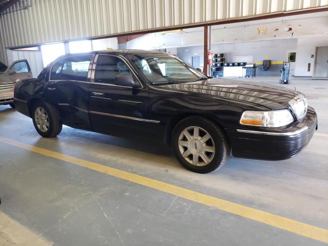 Photo 3 VIN: 2LNBL8EV0AX620932 - LINCOLN TOWN CAR E 