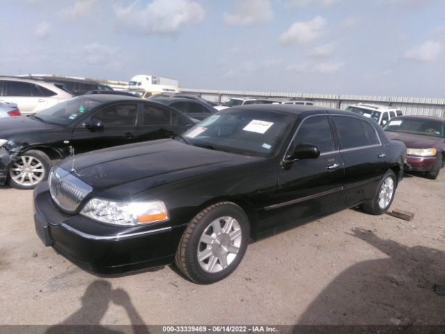 Photo 1 VIN: 2LNBL8EV0BX751263 - LINCOLN TOWN CAR 