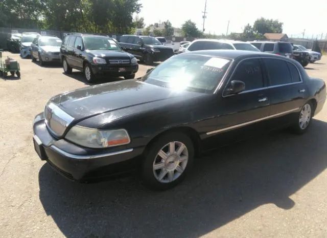 Photo 1 VIN: 2LNBL8EV0BX761923 - LINCOLN TOWN CAR 