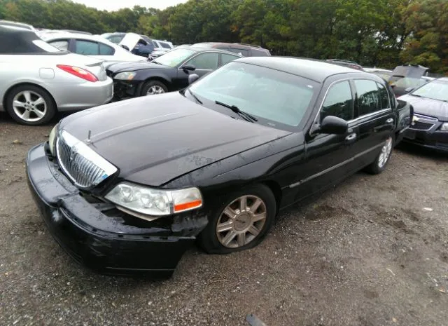 Photo 1 VIN: 2LNBL8EV0BX765471 - LINCOLN TOWN CAR 