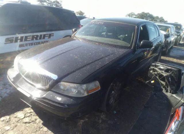 Photo 1 VIN: 2LNBL8EV2BX759378 - LINCOLN TOWN CAR 