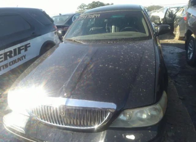 Photo 5 VIN: 2LNBL8EV2BX759378 - LINCOLN TOWN CAR 