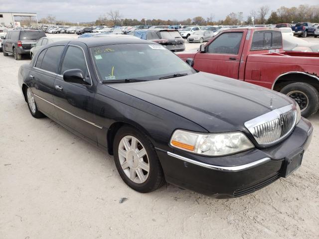 Photo 0 VIN: 2LNBL8EV4AX602496 - LINCOLN TOWN CAR E 