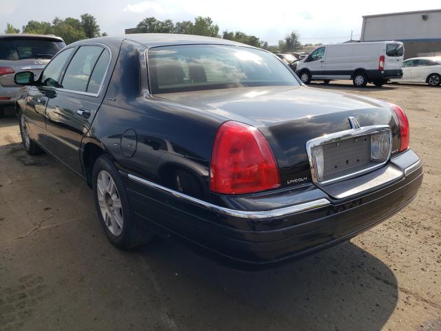 Photo 2 VIN: 2LNBL8EV4BX754554 - LINCOLN TOWN CAR E 