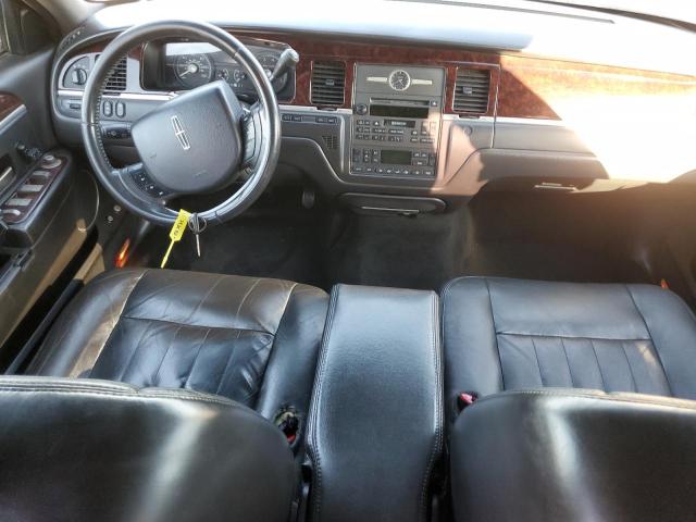 Photo 7 VIN: 2LNBL8EV5AX752102 - LINCOLN TOWN CAR E 