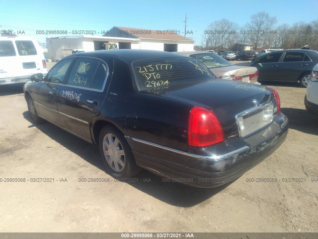 Photo 2 VIN: 2LNBL8EV6BX755415 - LINCOLN TOWN CAR 