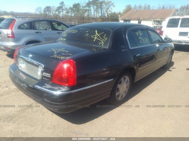 Photo 3 VIN: 2LNBL8EV6BX755415 - LINCOLN TOWN CAR 