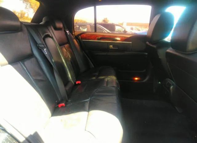 Photo 7 VIN: 2LNBL8EV6BX757505 - LINCOLN TOWN CAR 