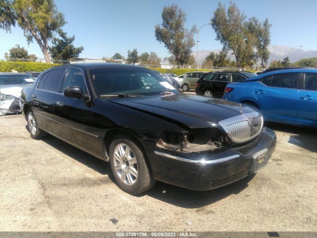 Photo 0 VIN: 2LNBL8EV6BX757505 - LINCOLN TOWN CAR 