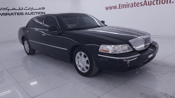 Photo 9 VIN: 2LNBL8EV6BX764440 - LINCOLN TOWN CAR 