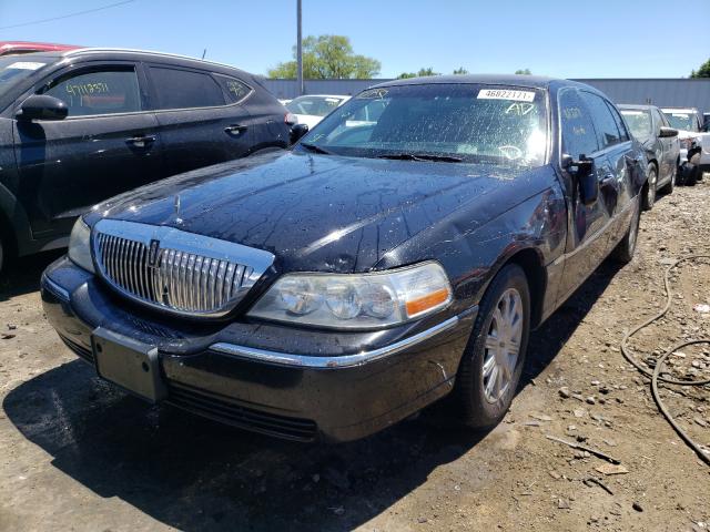 Photo 1 VIN: 2LNBL8EV6BX765538 - LINCOLN TOWN CAR E 