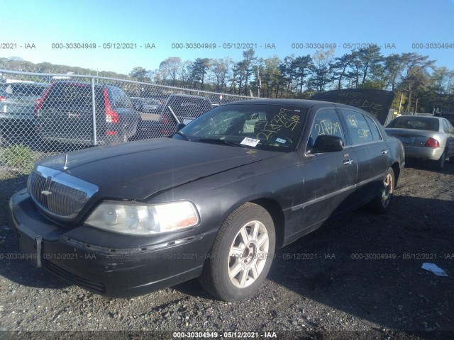 Photo 1 VIN: 2LNBL8EV7AX604016 - LINCOLN TOWN CAR 