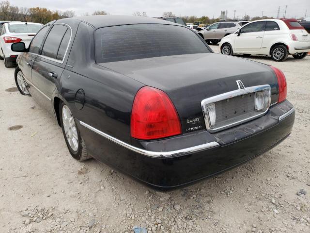 Photo 2 VIN: 2LNBL8EV7BX753219 - LINCOLN TOWN CAR E 