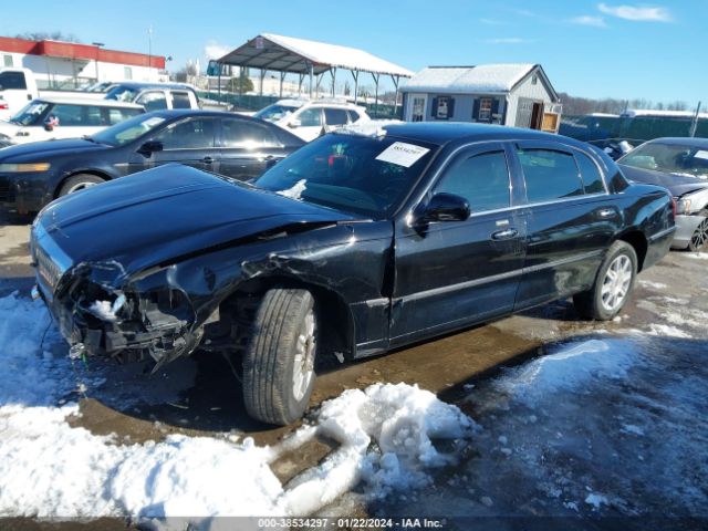 Photo 1 VIN: 2LNBL8EV7BX757187 - LINCOLN TOWN CAR 