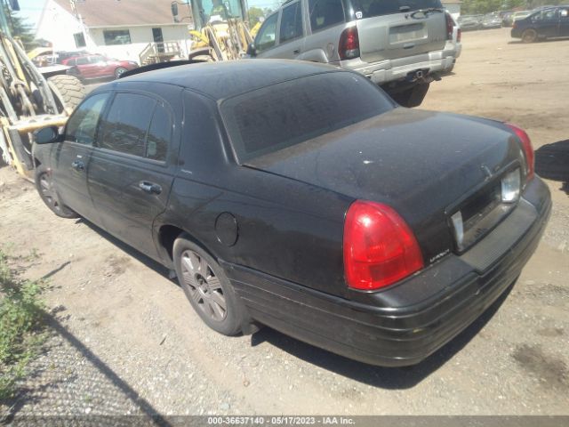 Photo 2 VIN: 2LNBL8EV7BX758744 - LINCOLN TOWN CAR 