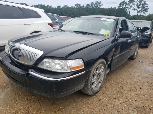 Photo 1 VIN: 2LNBL8EV7BX762292 - LINCOLN TOWN CAR E 