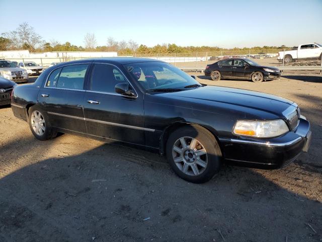 Photo 3 VIN: 2LNBL8EV7BX762678 - LINCOLN TOWN CAR E 