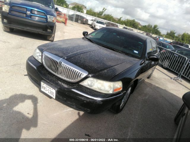 Photo 1 VIN: 2LNBL8EV7BX766147 - LINCOLN TOWN CAR 